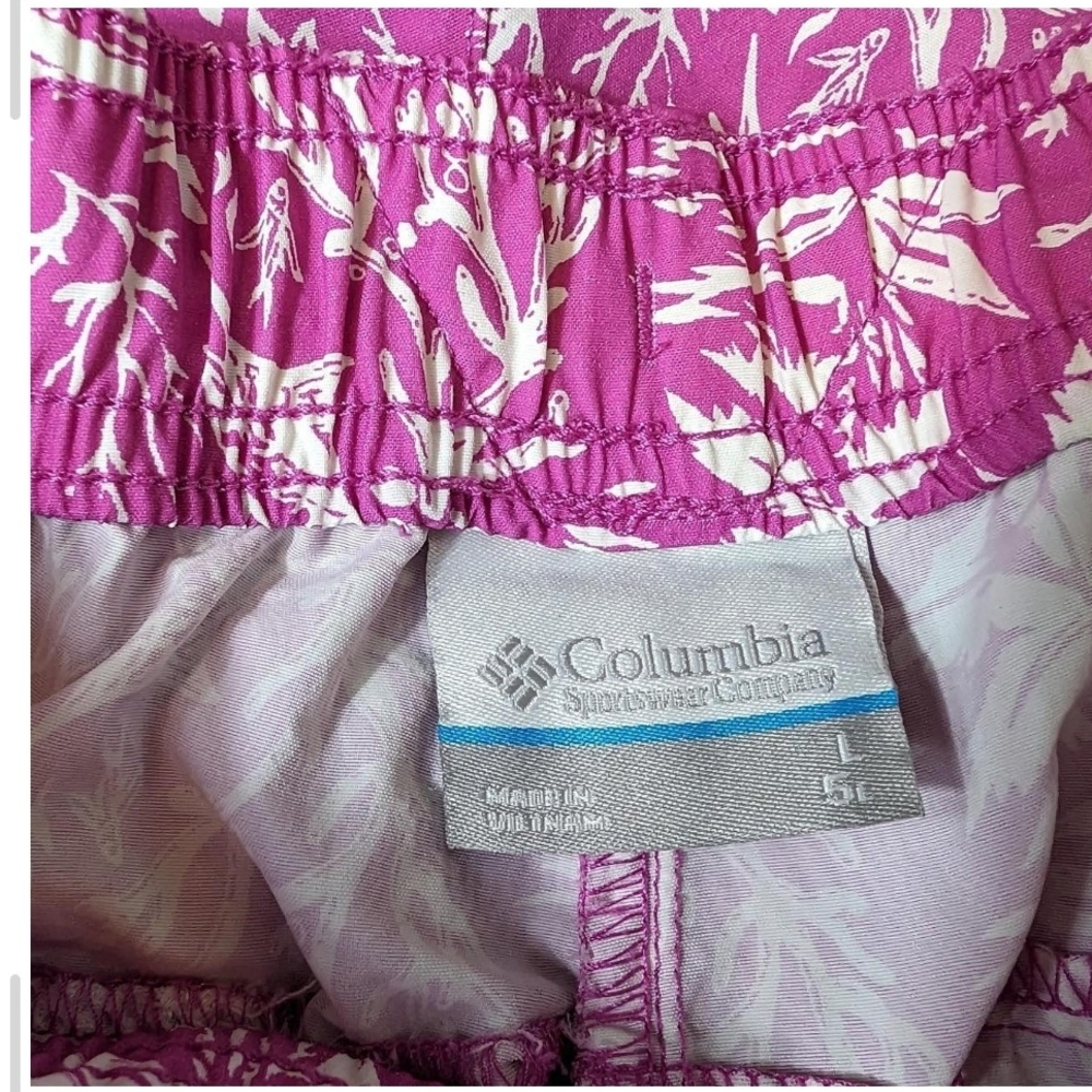 Pre-owned Columbia Pink and White Patterned Shorts - Picture 5 of 8